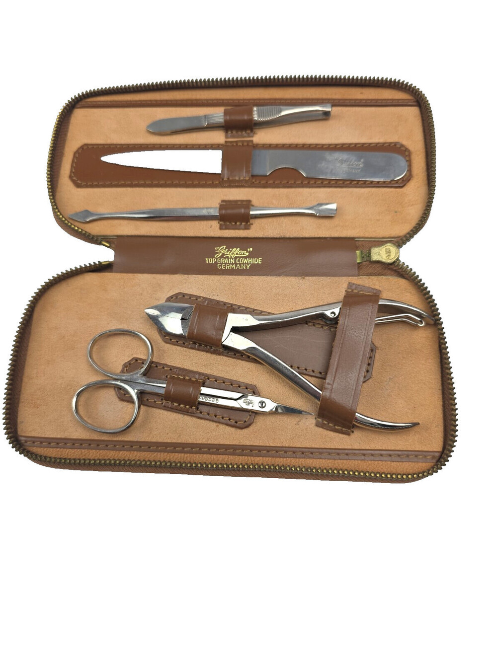German Griffon Genuine Cowhide Manicure Set 5 pc. Vintage 1950's